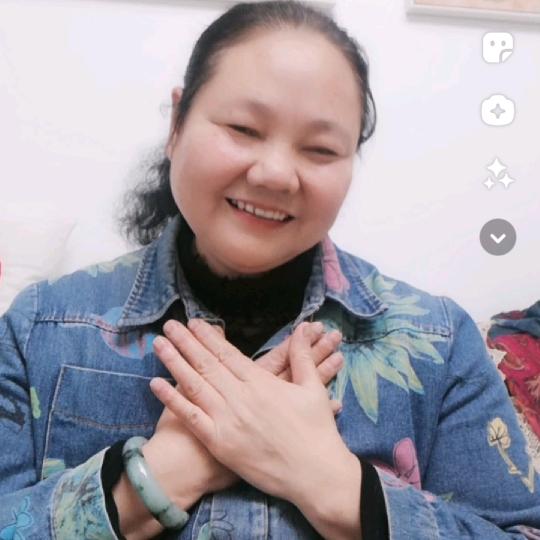 桂姐     (晚上9点30分直播)