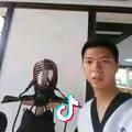 殷然