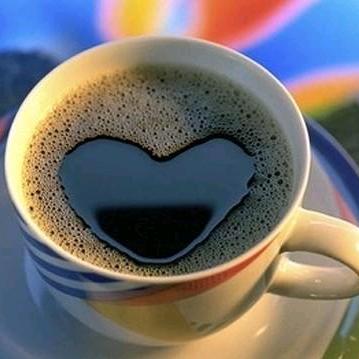 一杯浓郁的黑咖啡