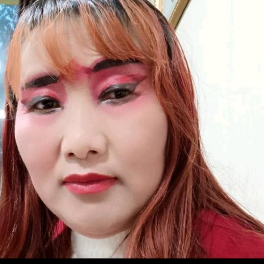 唐河县文峰广场儿童乐园   李娟