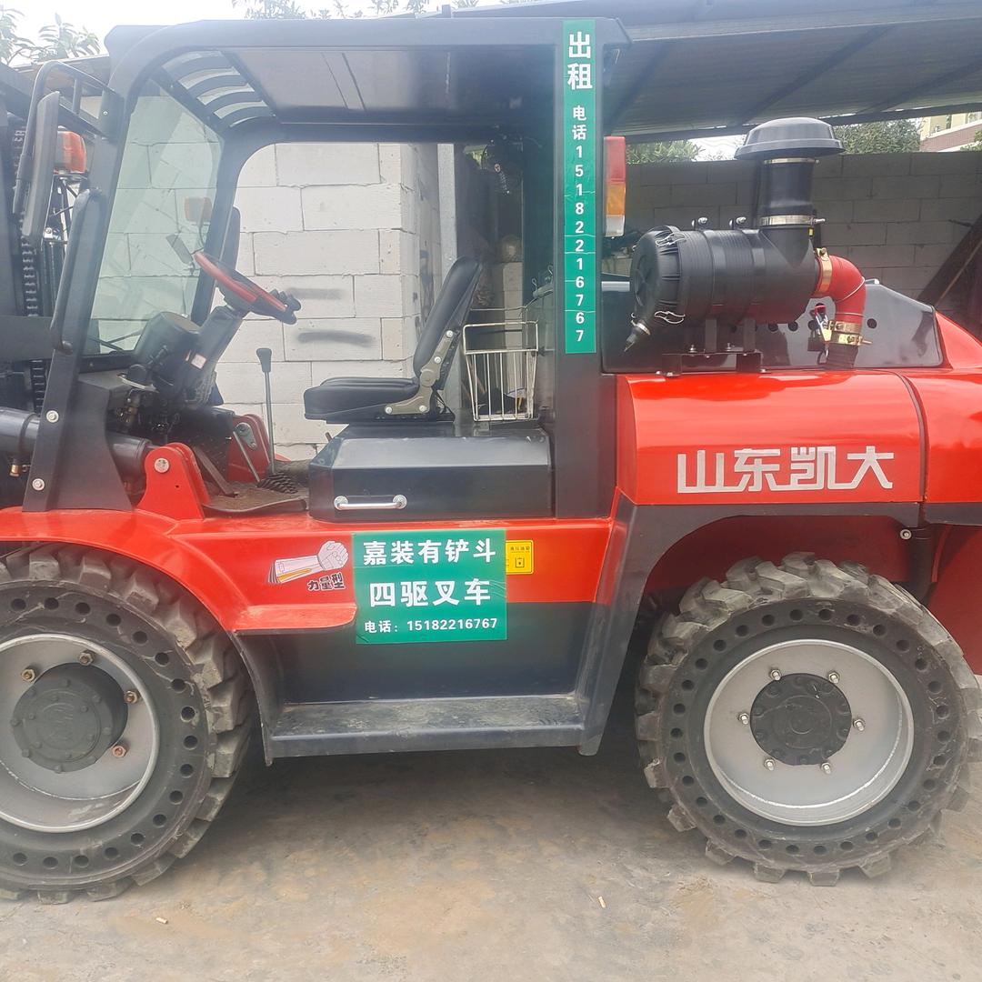檀坤邓四驱叉车出租。