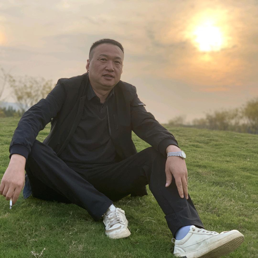 宜阳洛都广告运营中心（何哥）