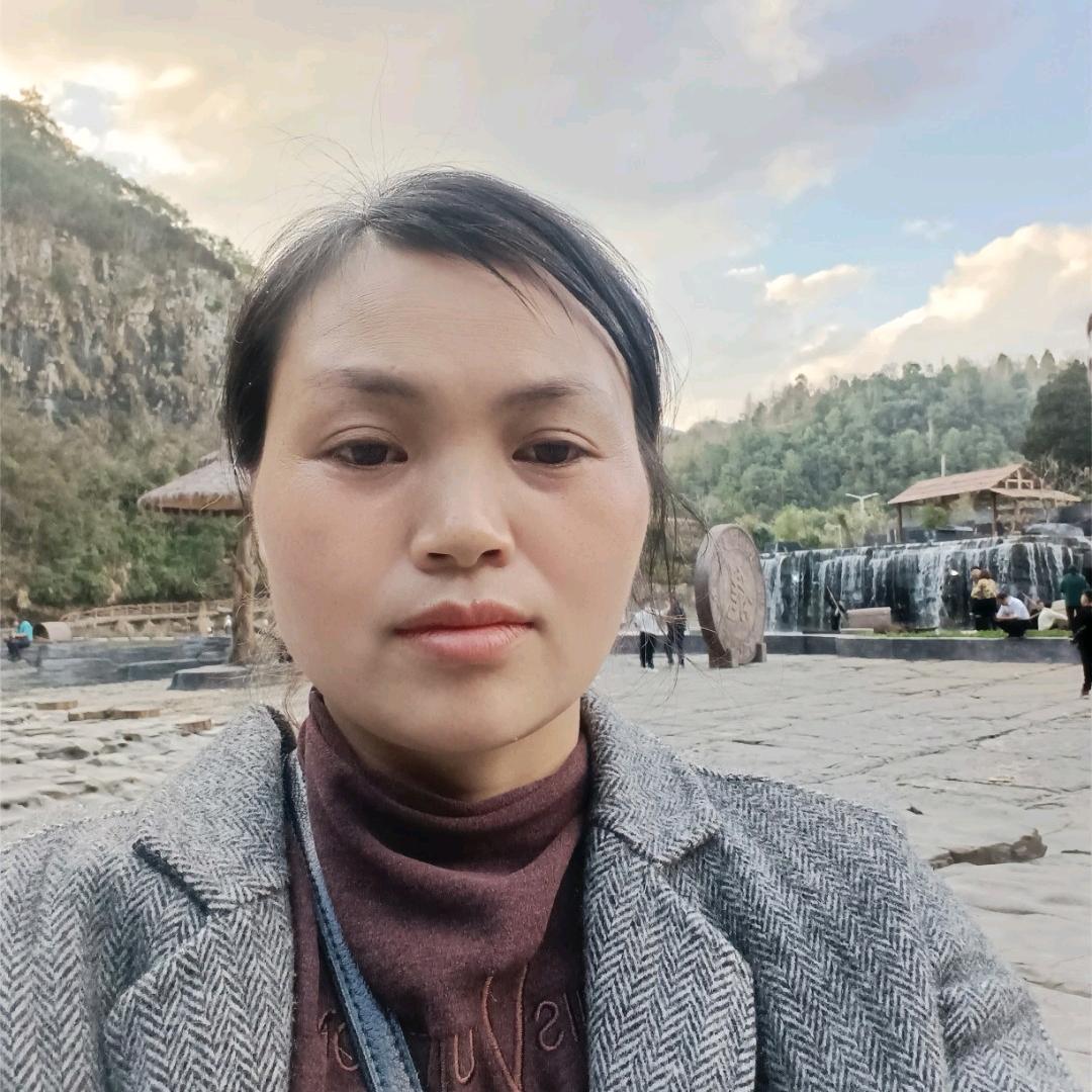 李映荞