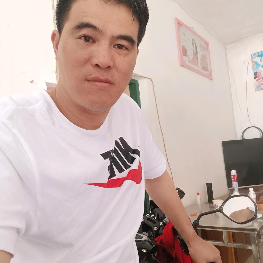龚明登