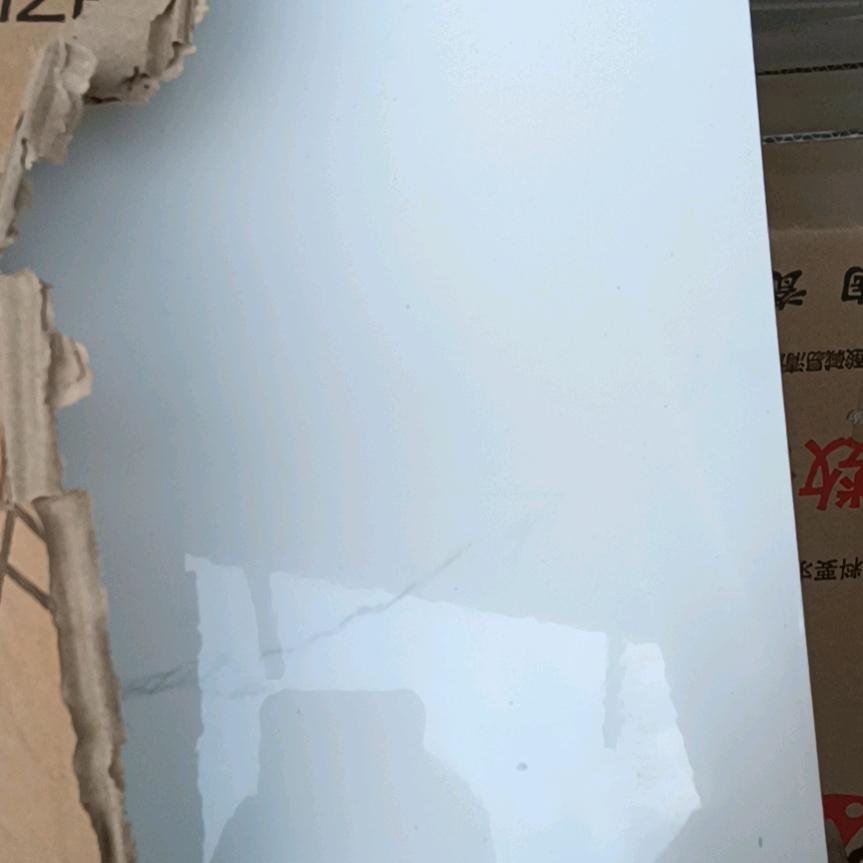 AA、、单身傻飞哥