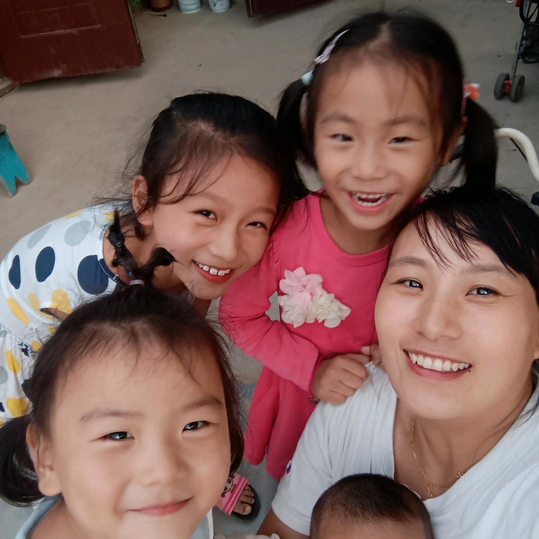 四朵金花。👩👩👩👩
