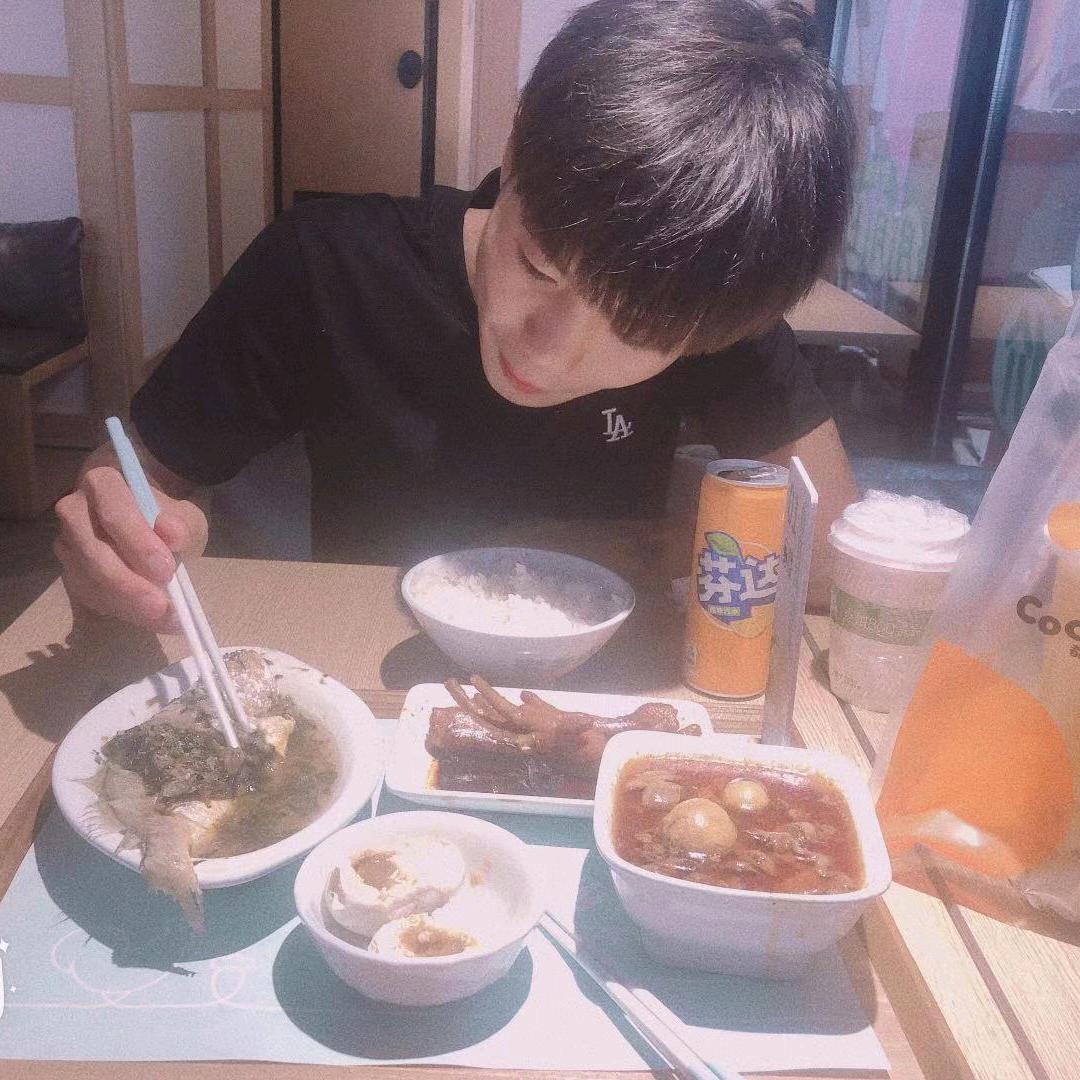 淮北90后农机阿程，咧全国。