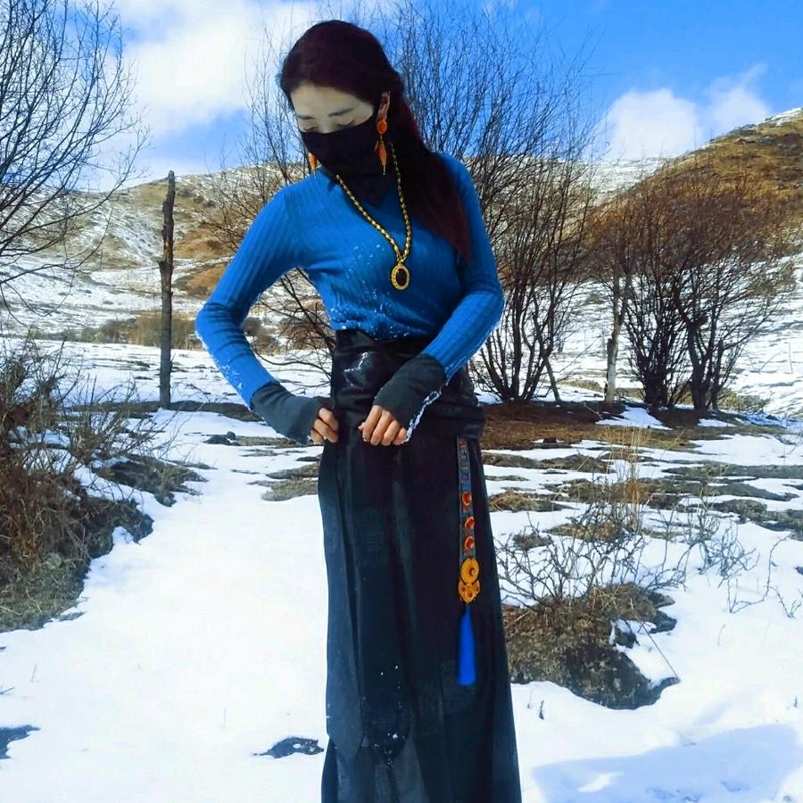 格桑梅朵🌸🌸🌸