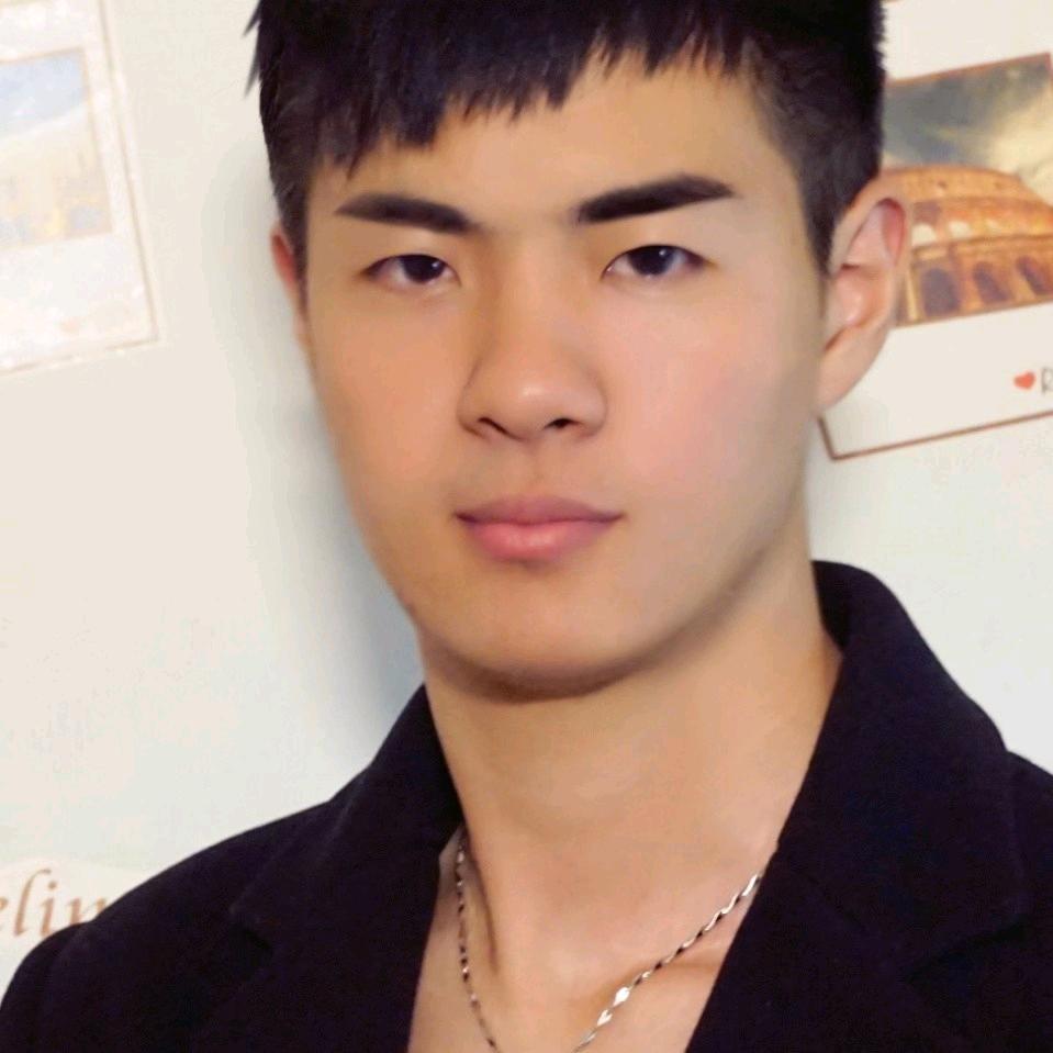 英俊潇洒的小少年