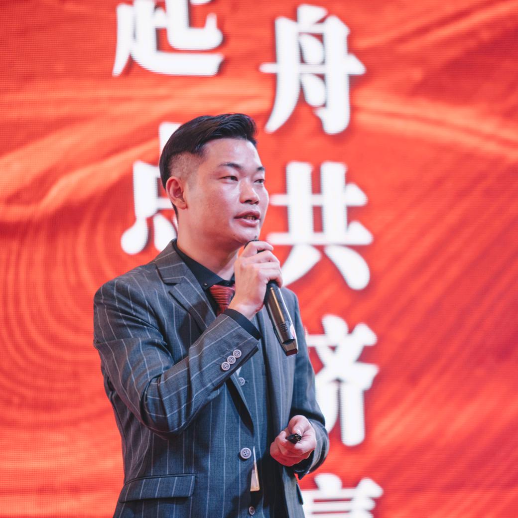 米迪智能家具华哥