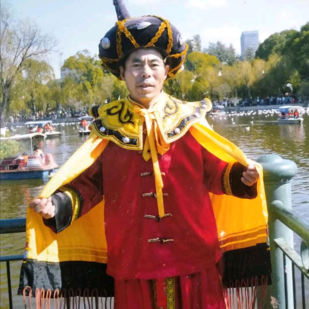 老顽童姓陆