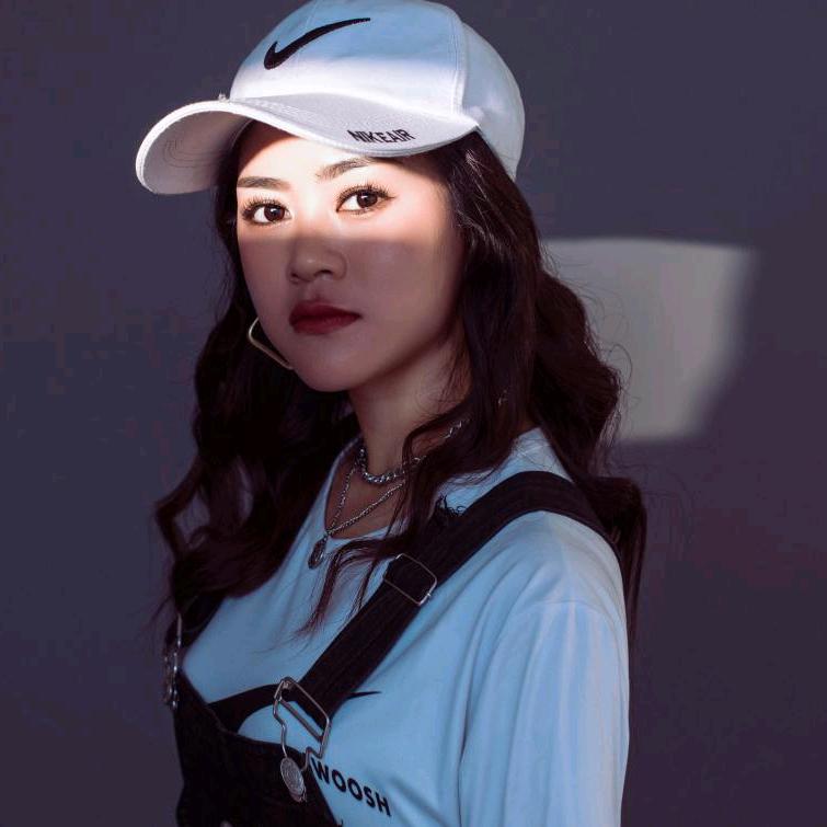 半醉半醒半痴呆。