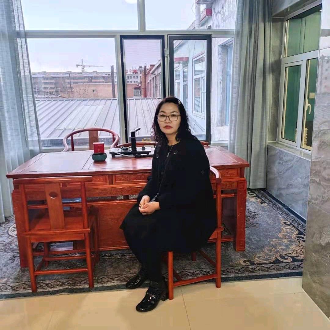 图雅化妆品店！