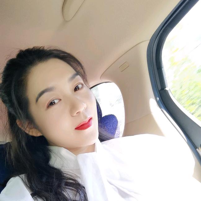 贪吃喵的零食店