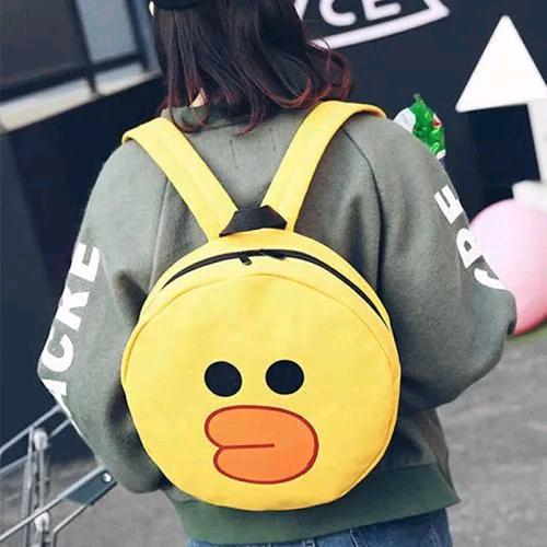 背个大书包