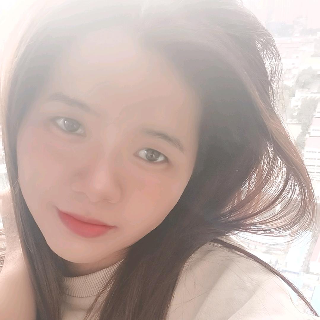 🥀小傣妹🥀二一