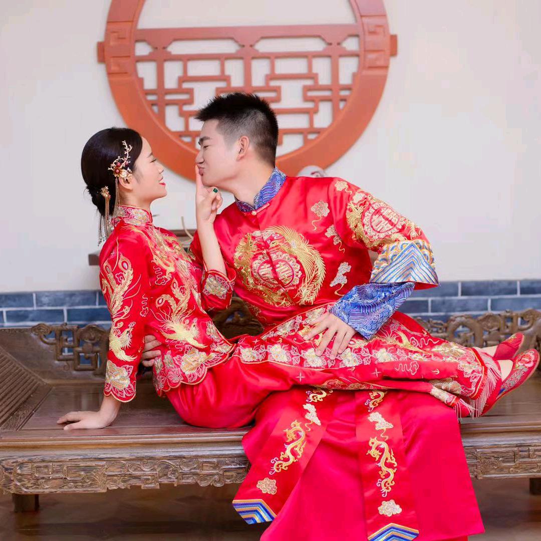李润香