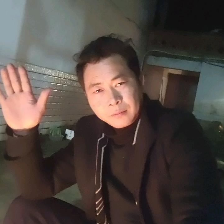 党艳春