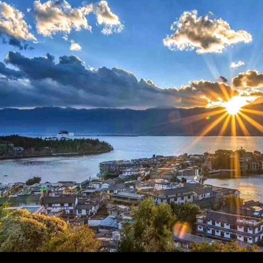 大理旅游包车拼车小杨