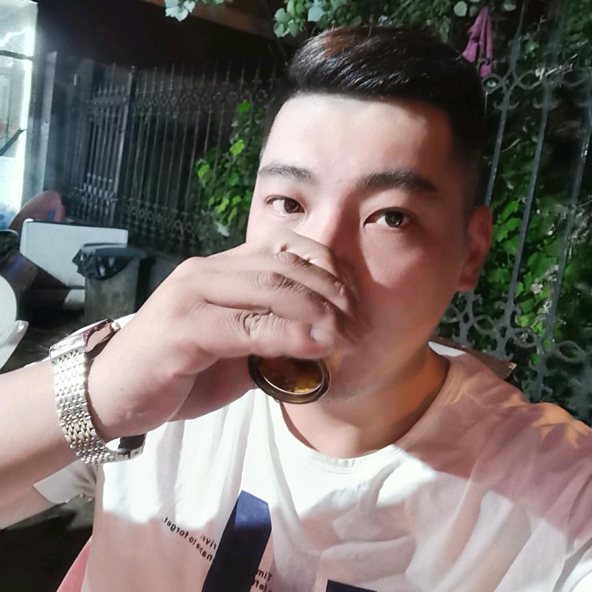 阿伟