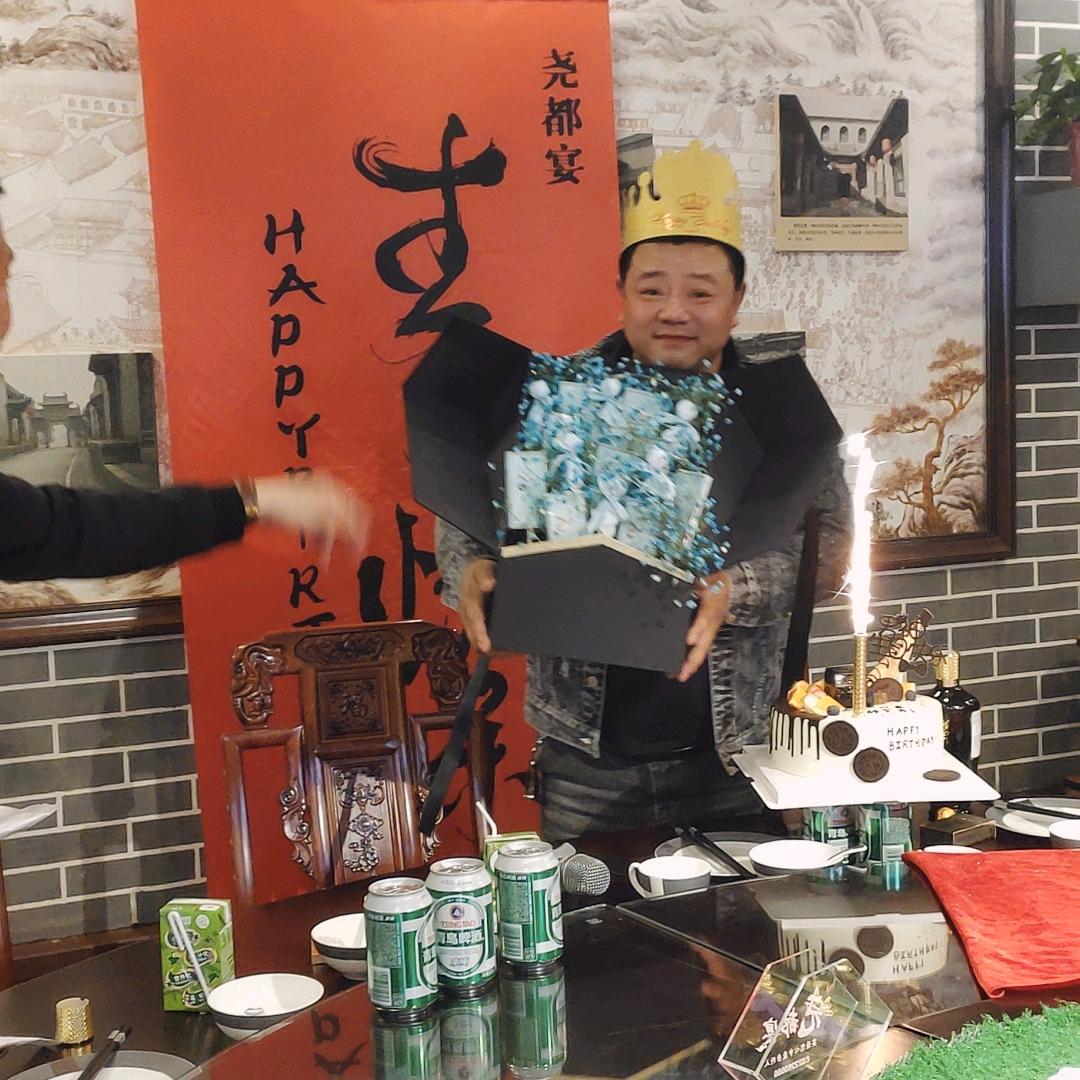 👉我是小席👈