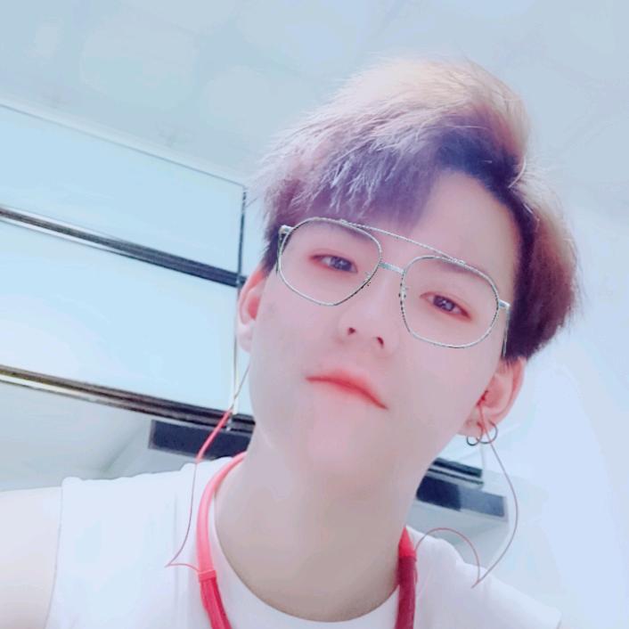 老亮刀削面酸汤子总店