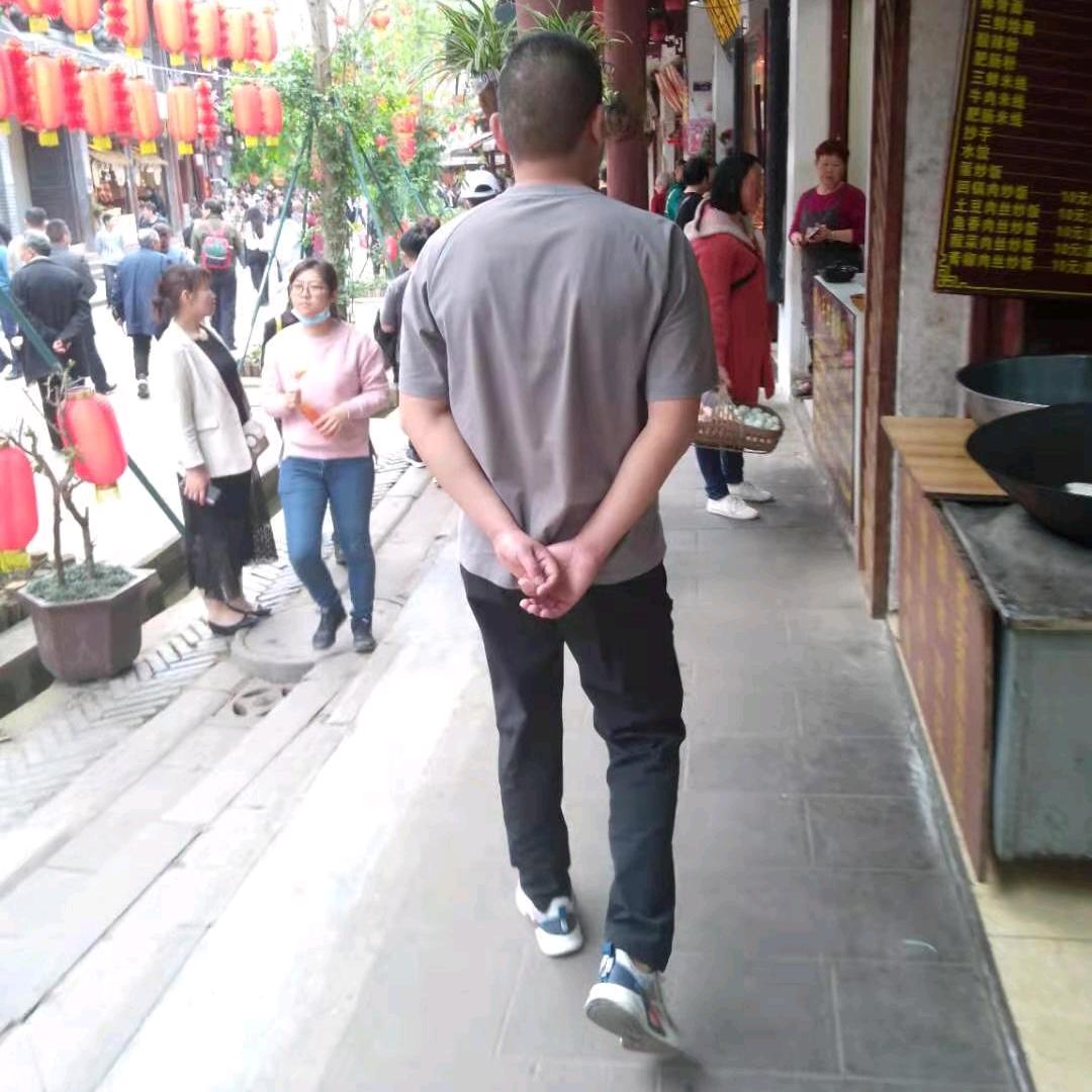 Mr.li