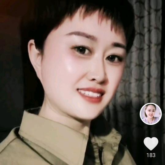 李