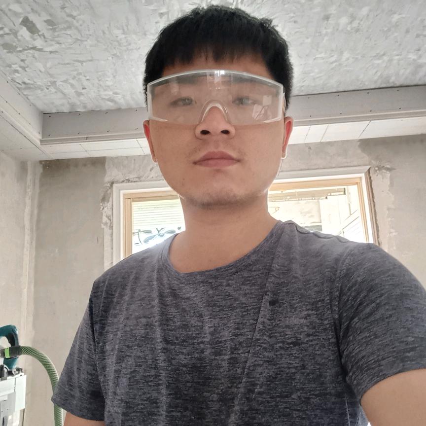 王 超