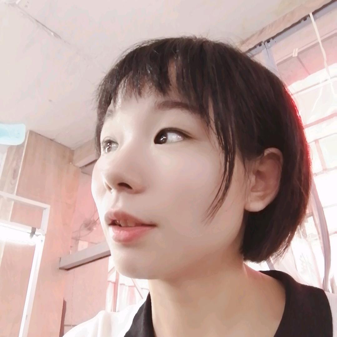 开加工厂的小阿姨（梦梦裤业）