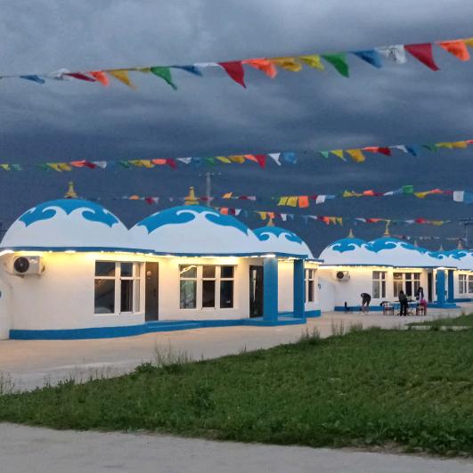 姜飞（乌兰哈达火山旅游度假中心）