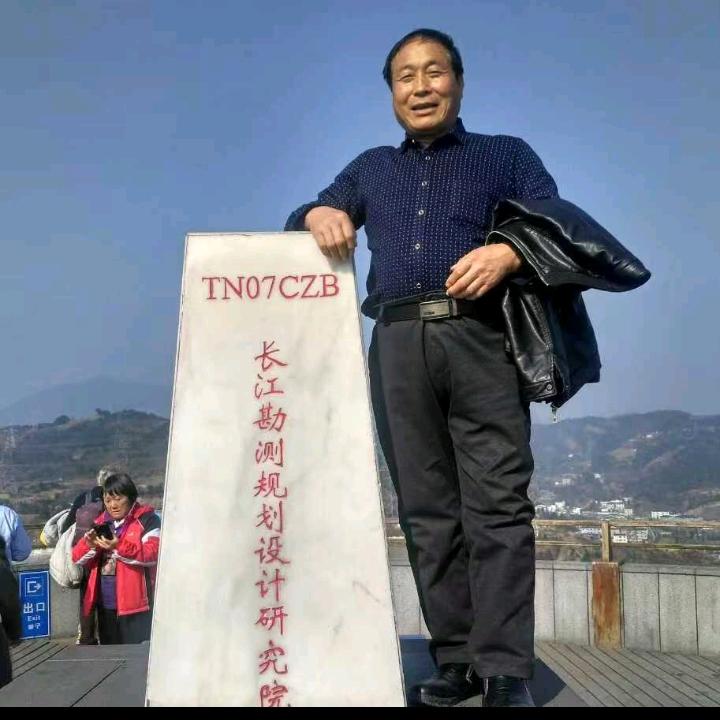 风中红叶