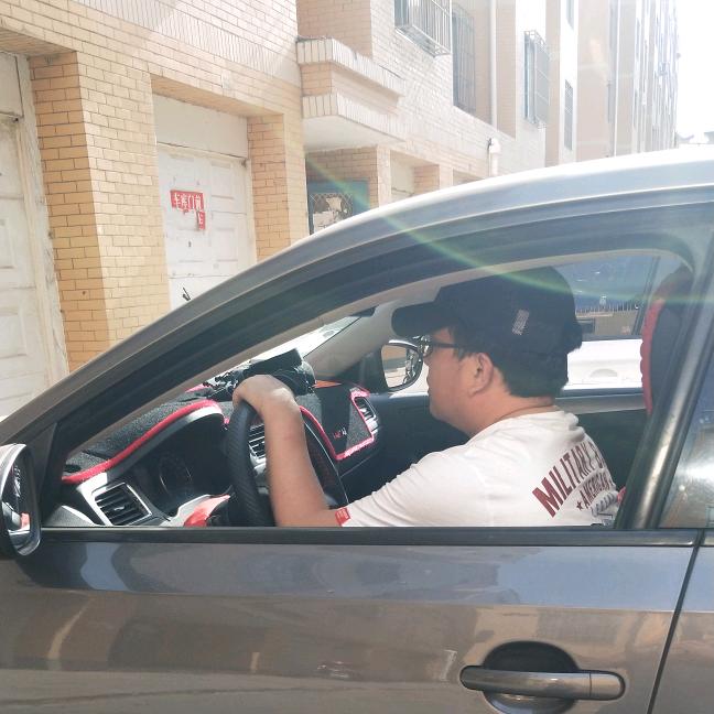 冷漠哥【82大叔】