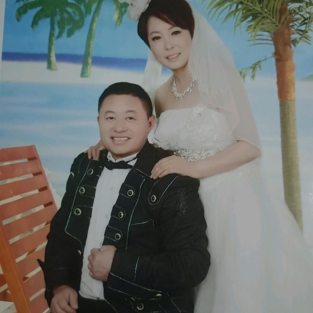 杨霞