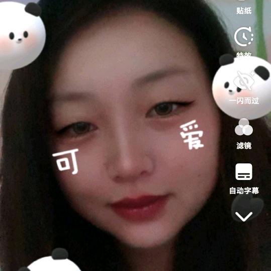 喝露水的胖妞