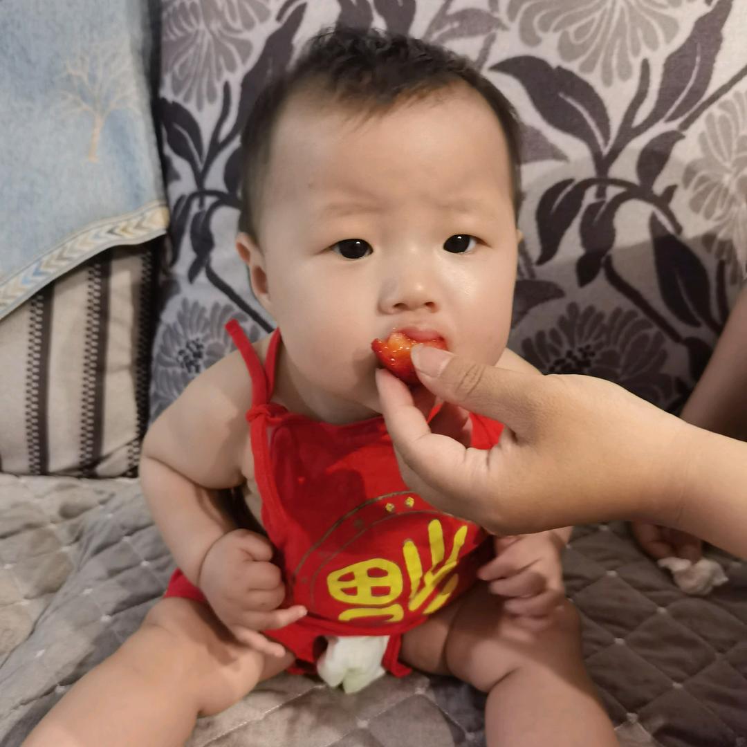 很甜的草莓果冻