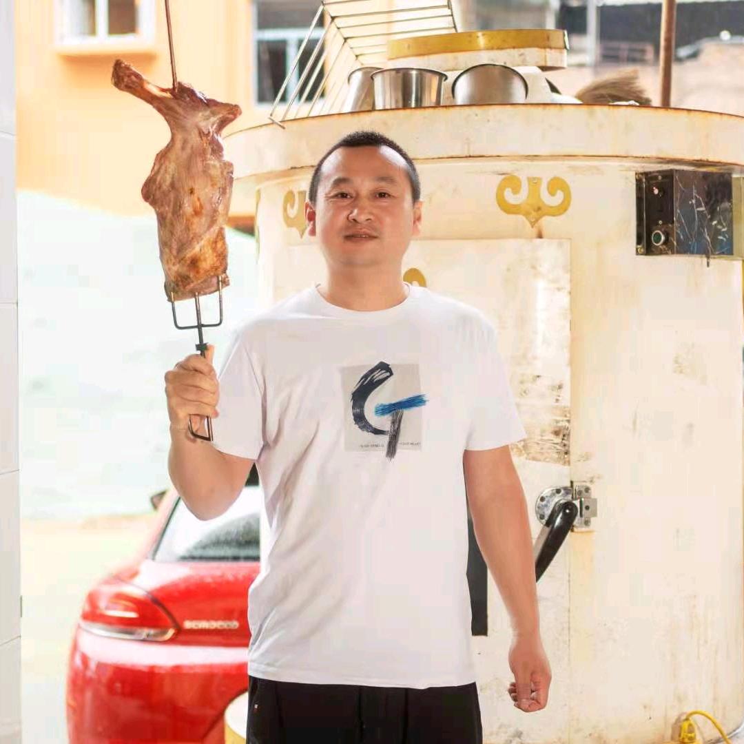 小东北流动烤全羊