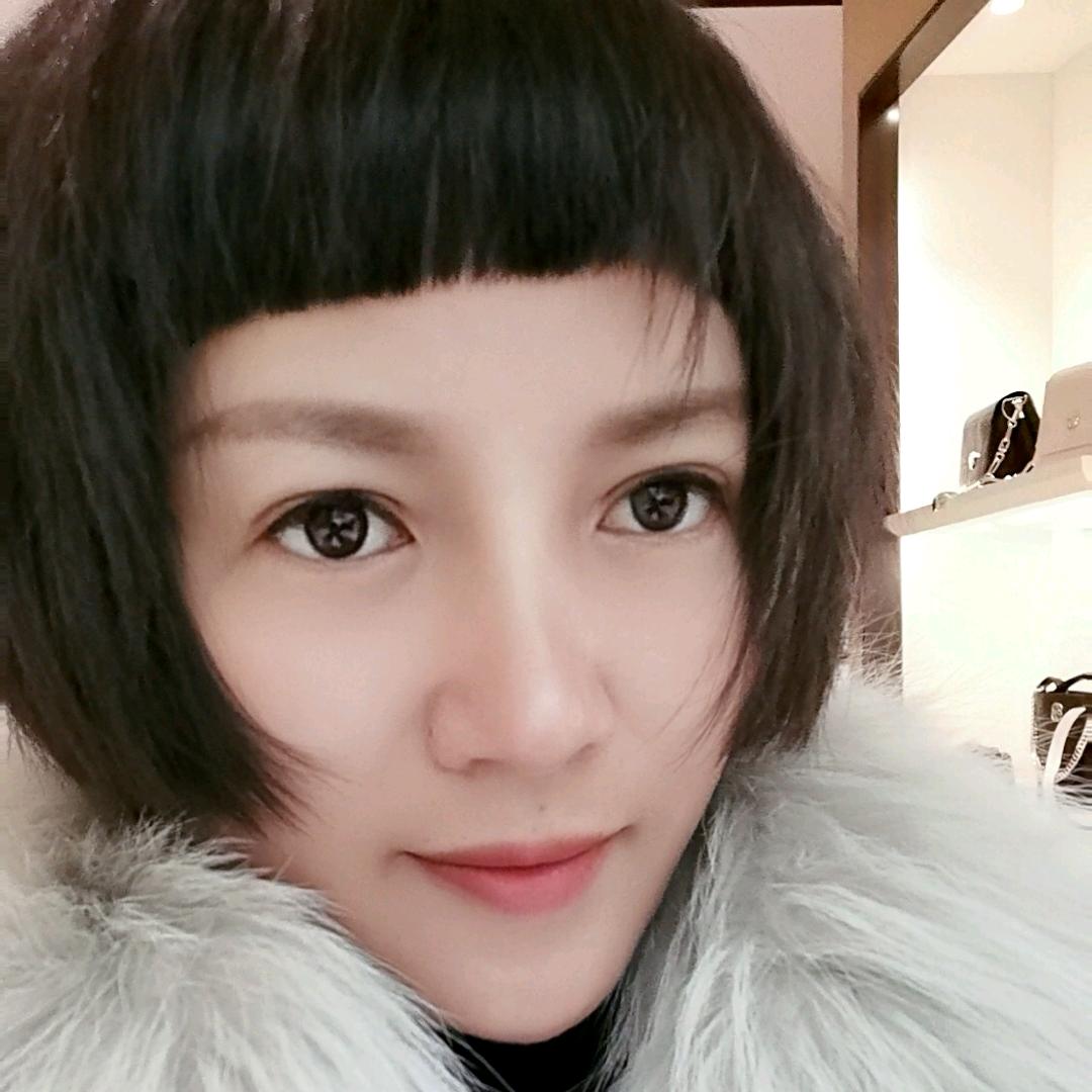 龙陵县龙山镇红谷皮具店杨姐