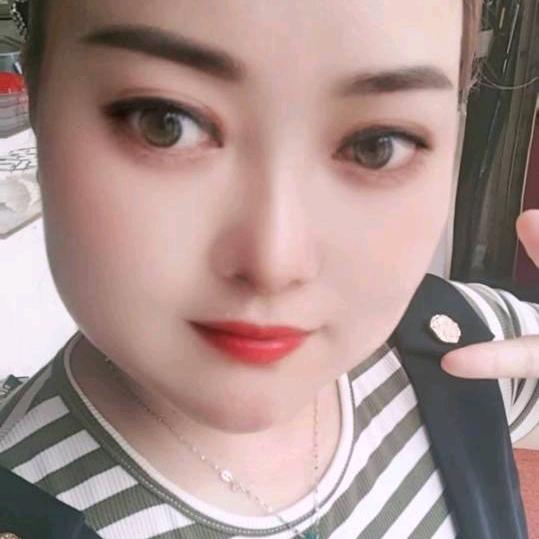 爱笑的眼睛(燕子)