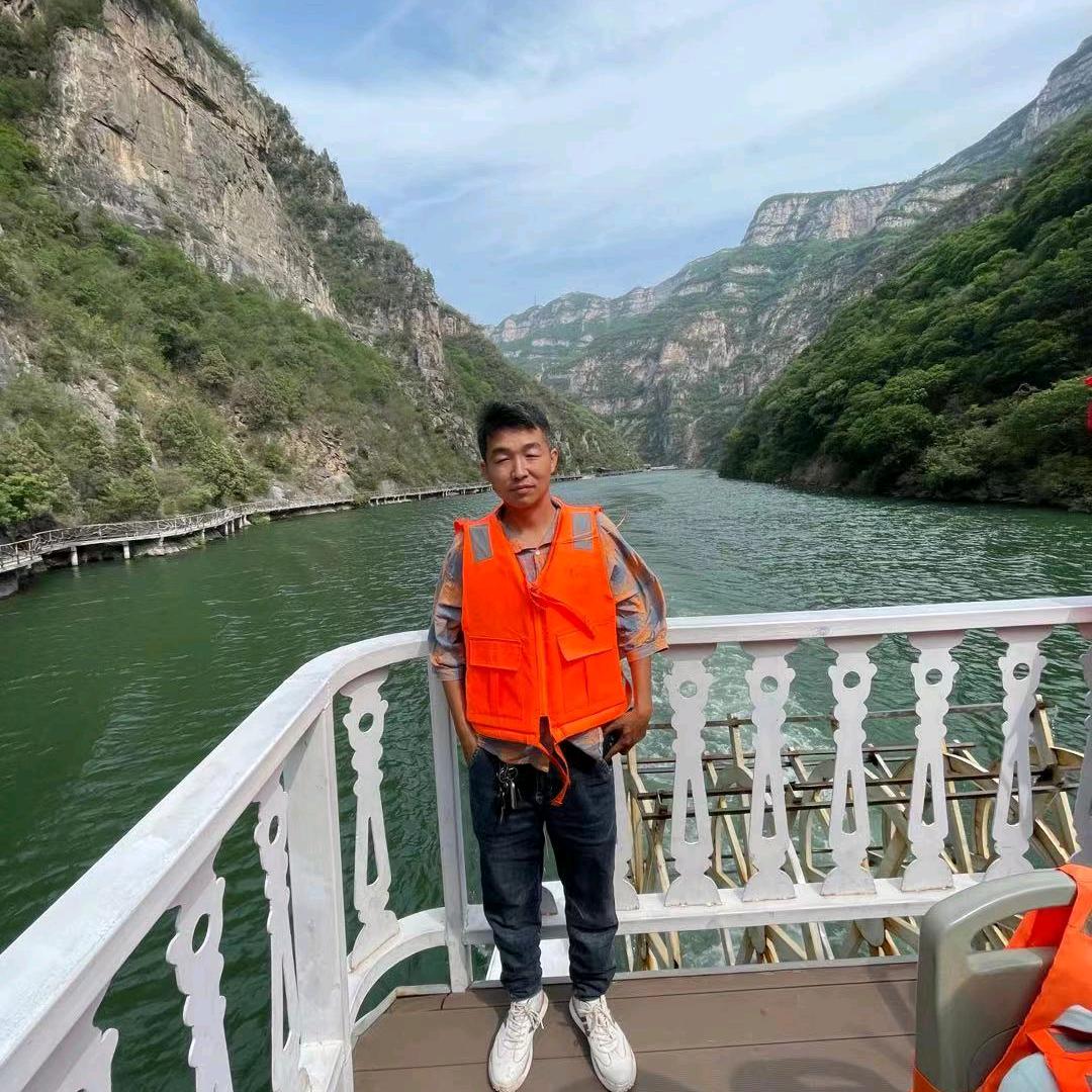 王浪平