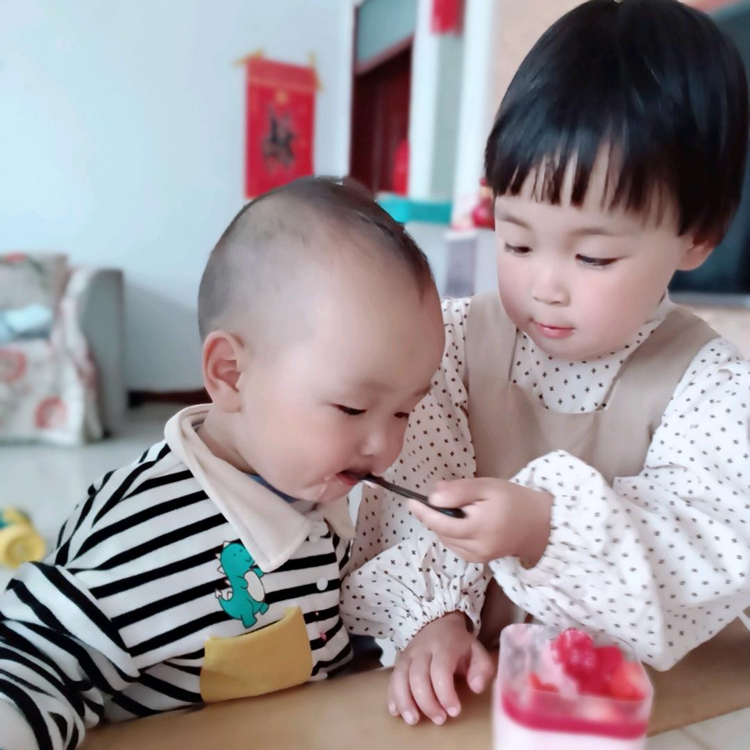 笑笑闹闹吖