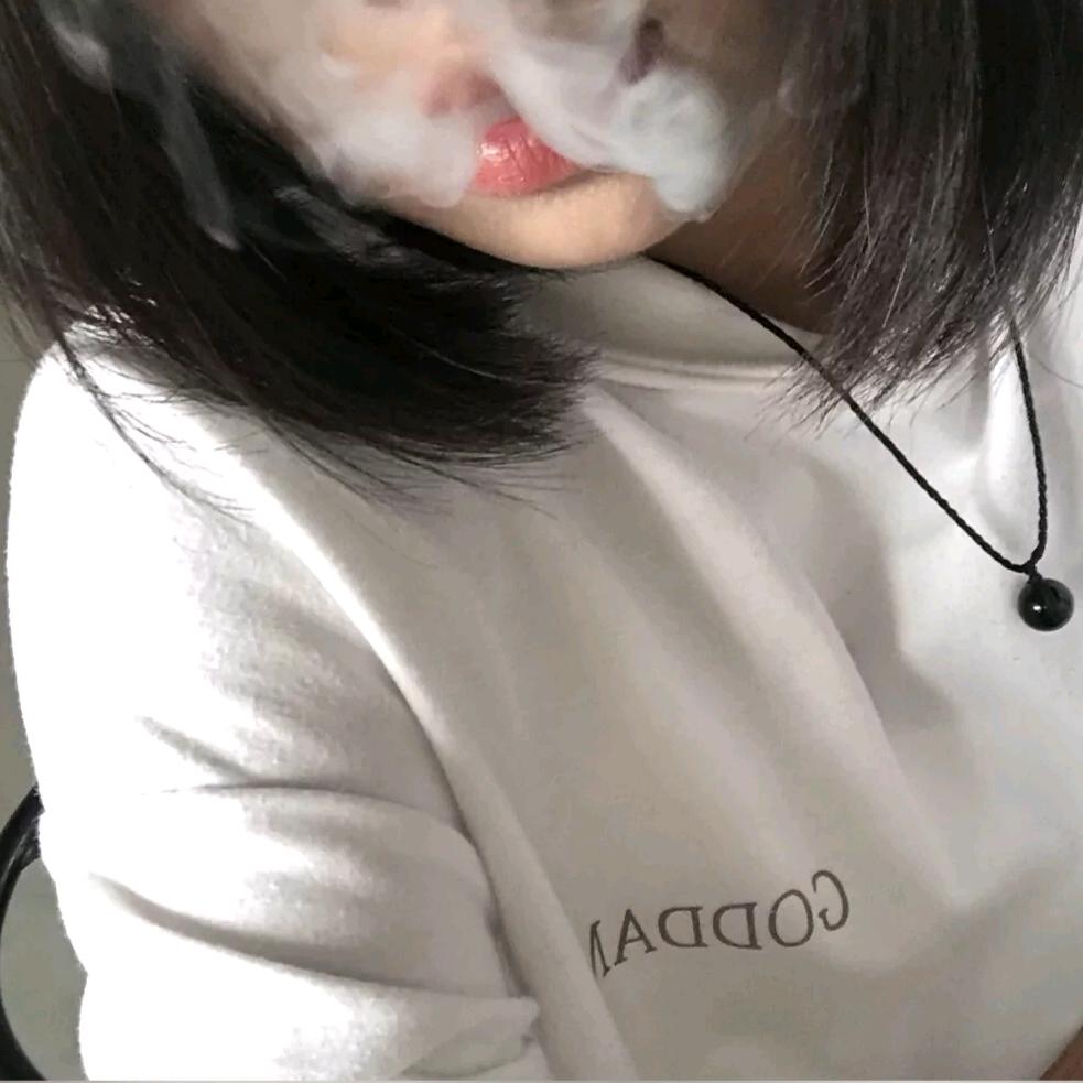 不吃🥕.