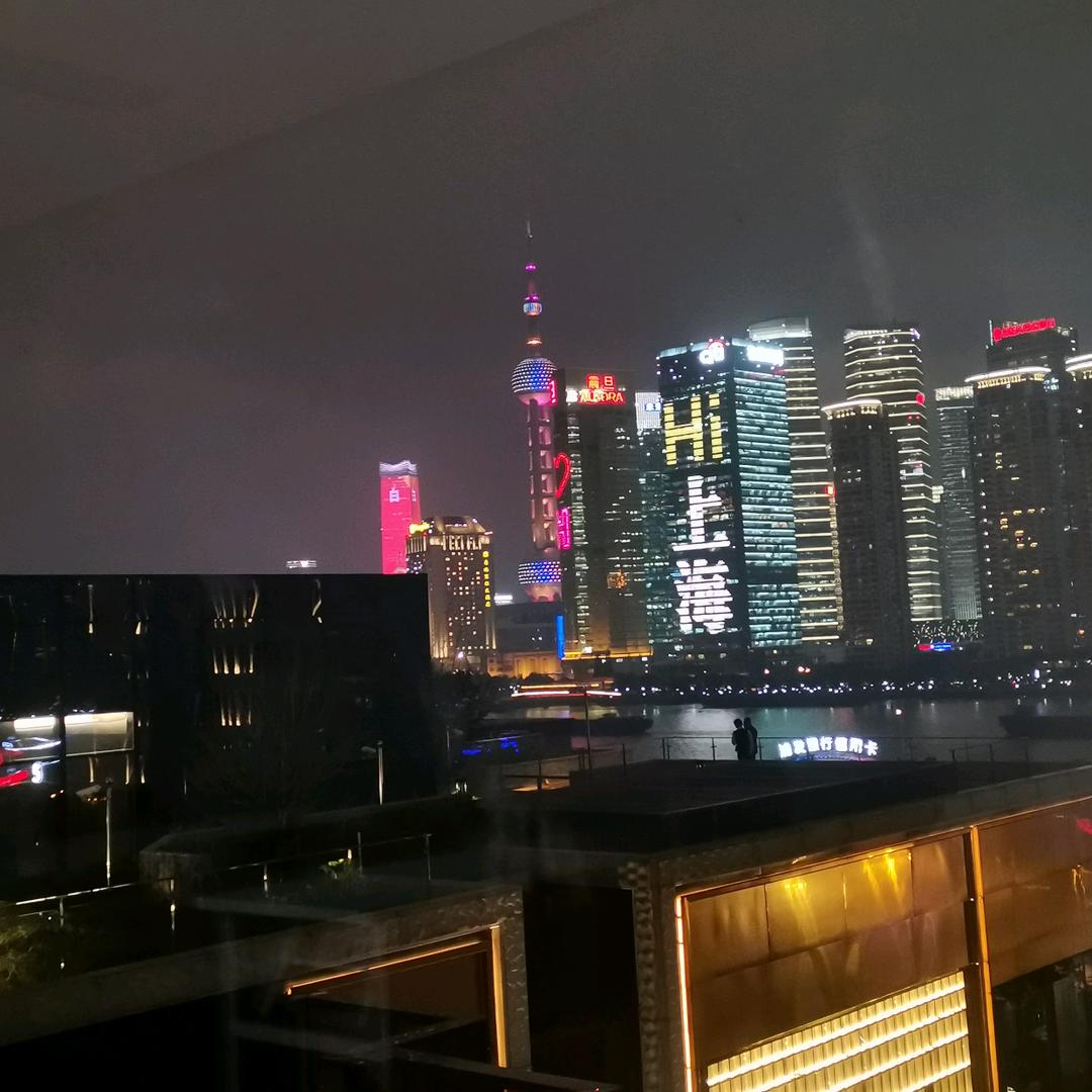 含