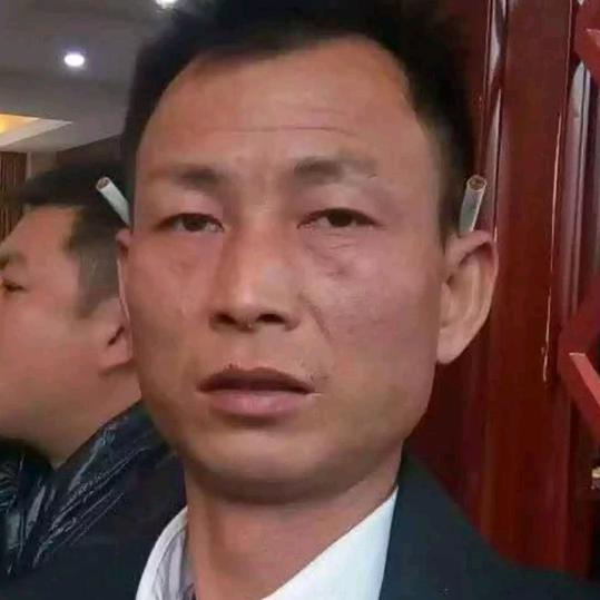 黄保华