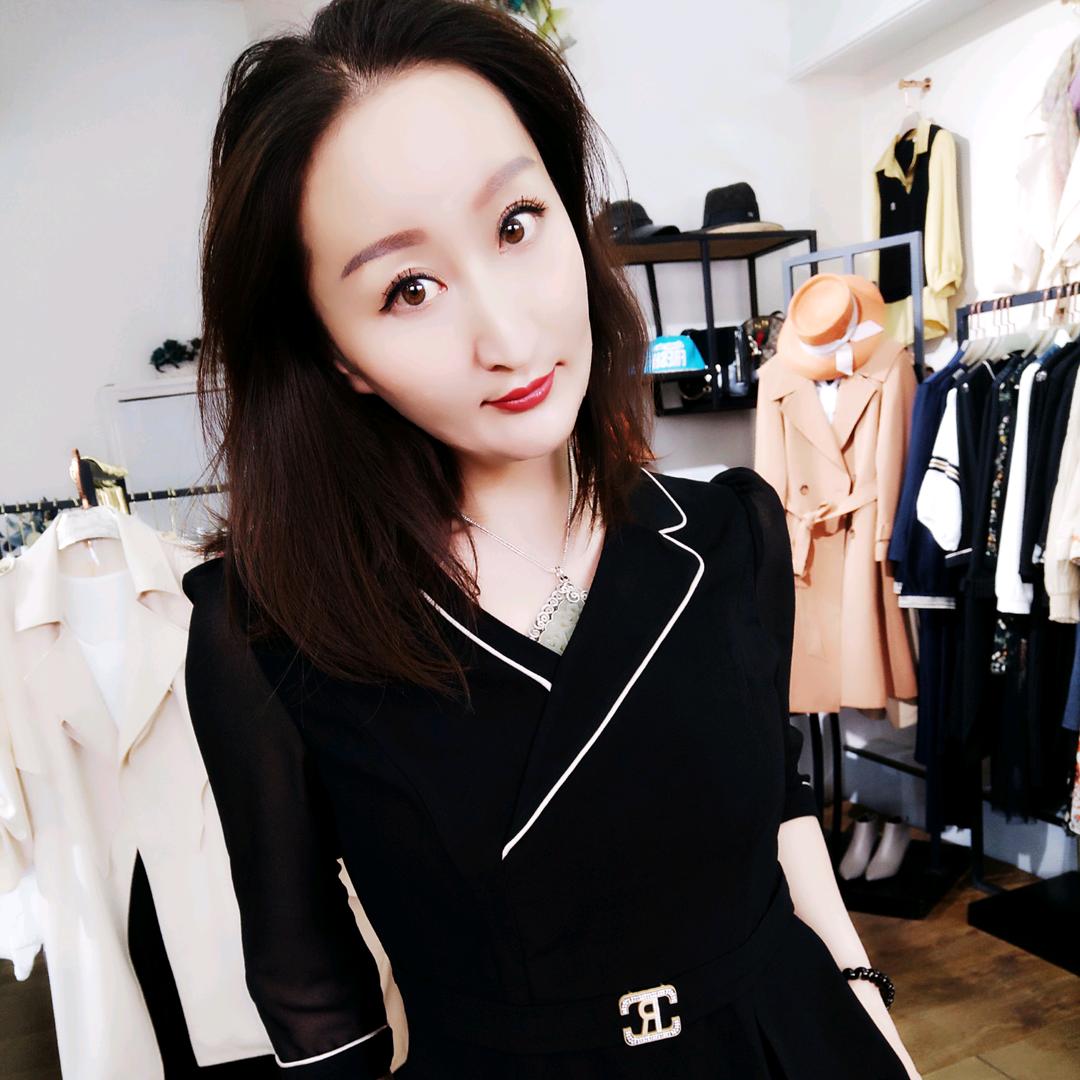 正镶白旗索莱雅服装有限公司