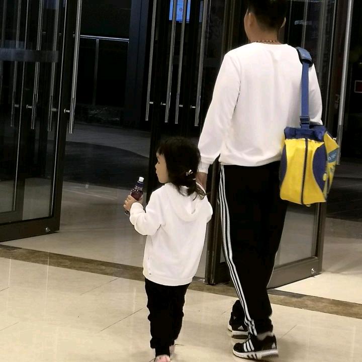 开奔驰捡破烂