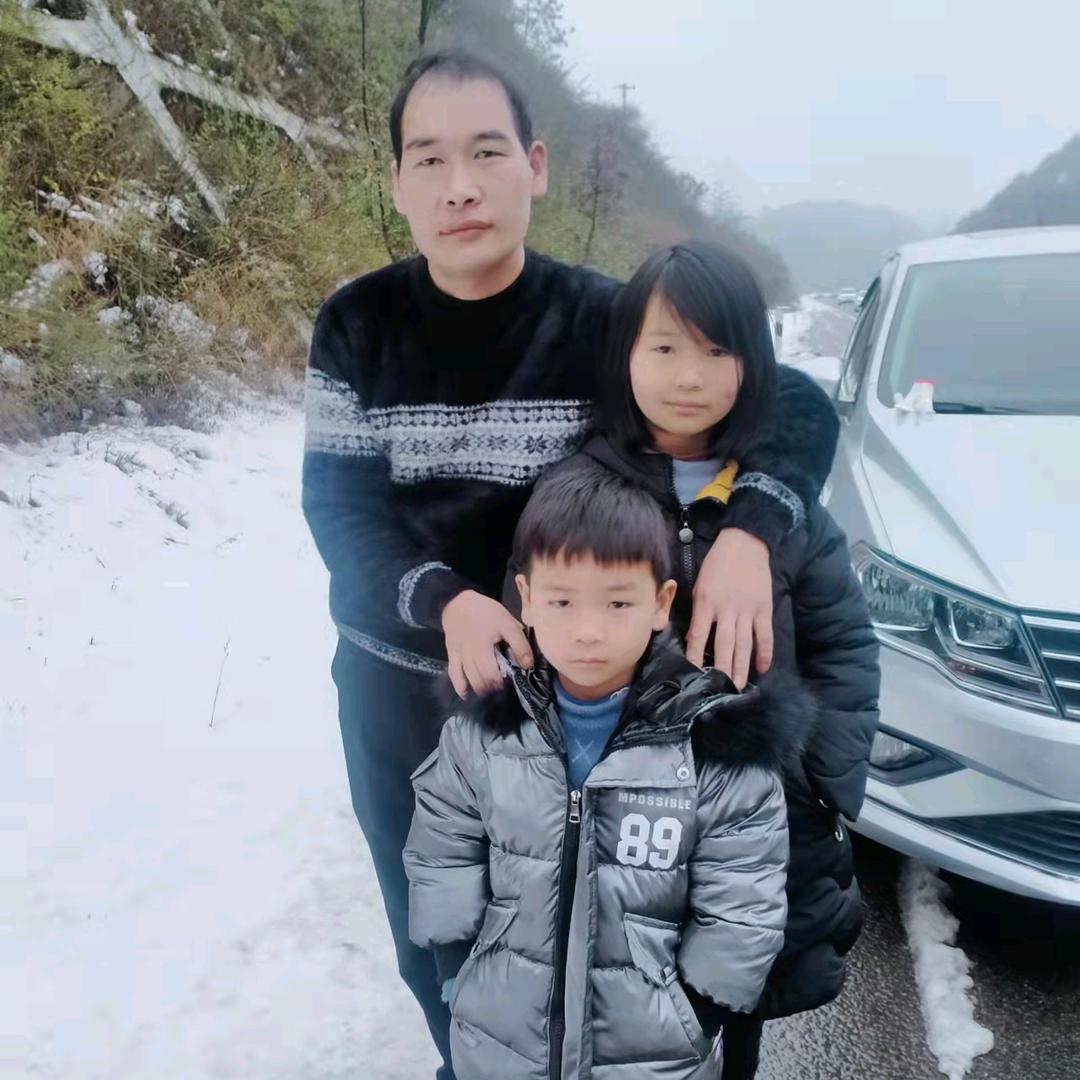 景茶界生烫牛肉米线小板桥店