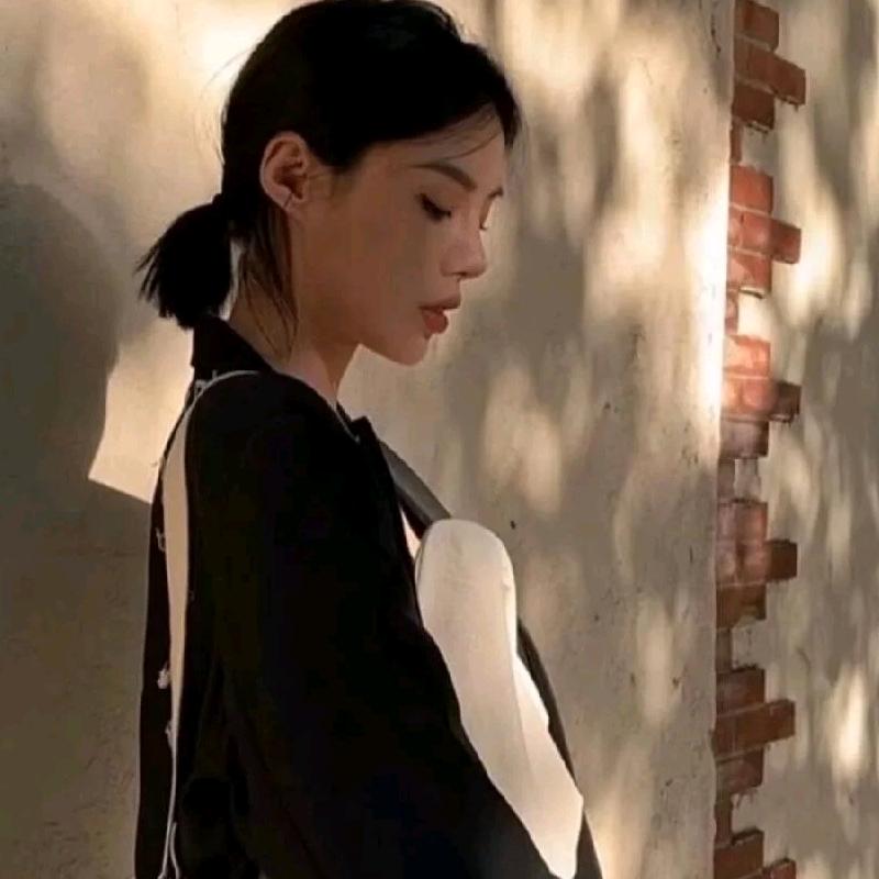 贵阳眉毛 周.小周