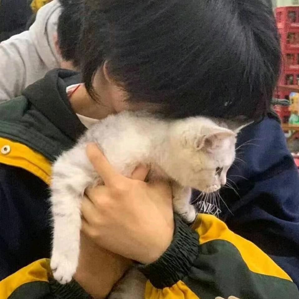 阿鬼👻来咯