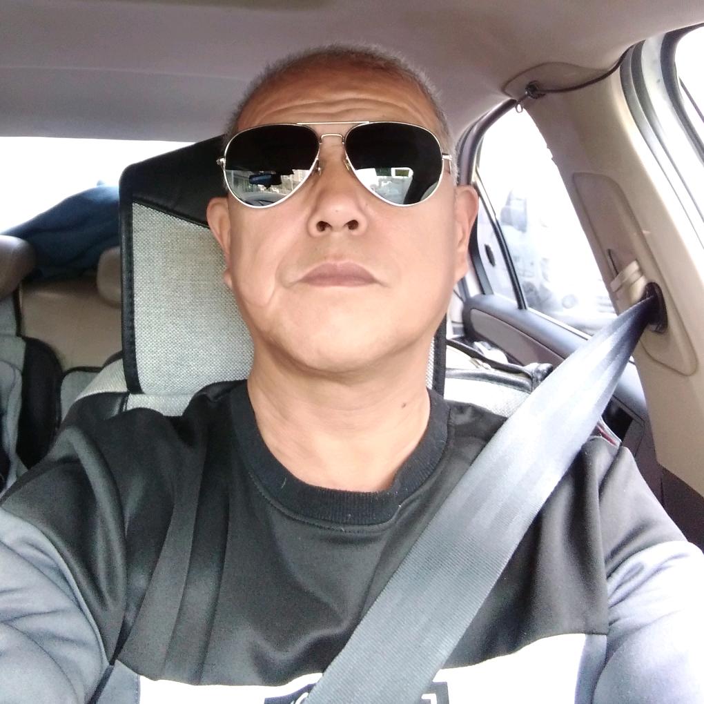萍水相冯